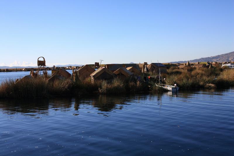 726-Lago Titicaca,isole galleggianti,13 luglio 2013.JPG